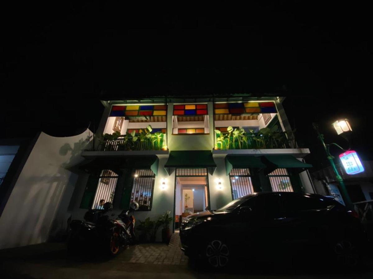 Javaku Hostel Yogyakarta Exterior foto